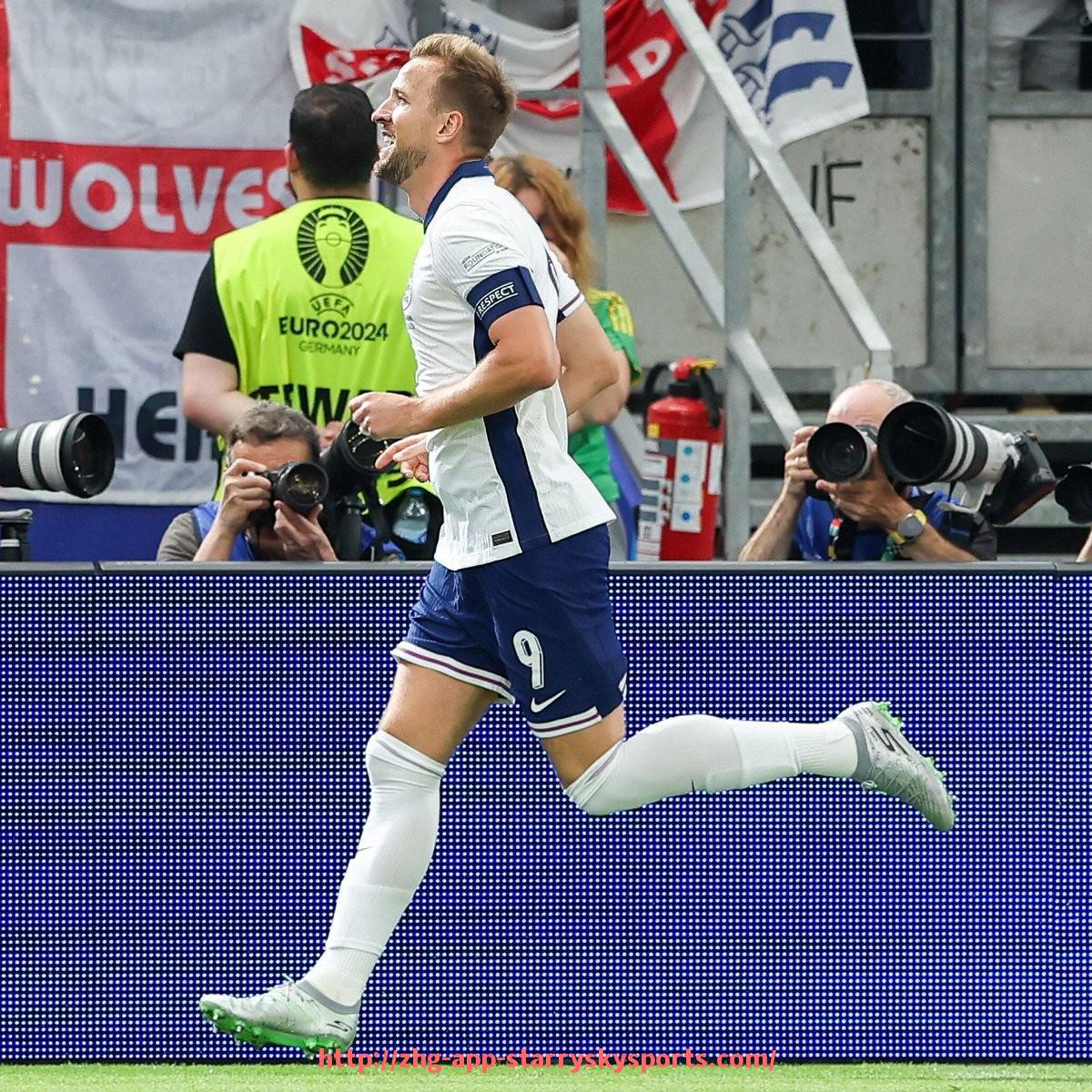 星空体育app-法甲赛季最佳门将评选及表现分析