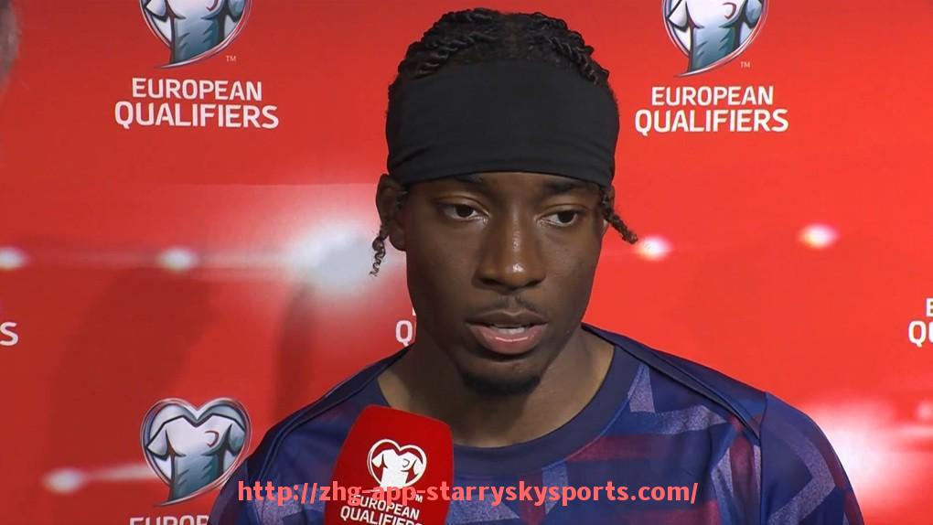 星空体育app-德甲球队队徽中的星星及其象征意义解析 星空体育app-德甲球队队徽中的星星及其象征意义解析