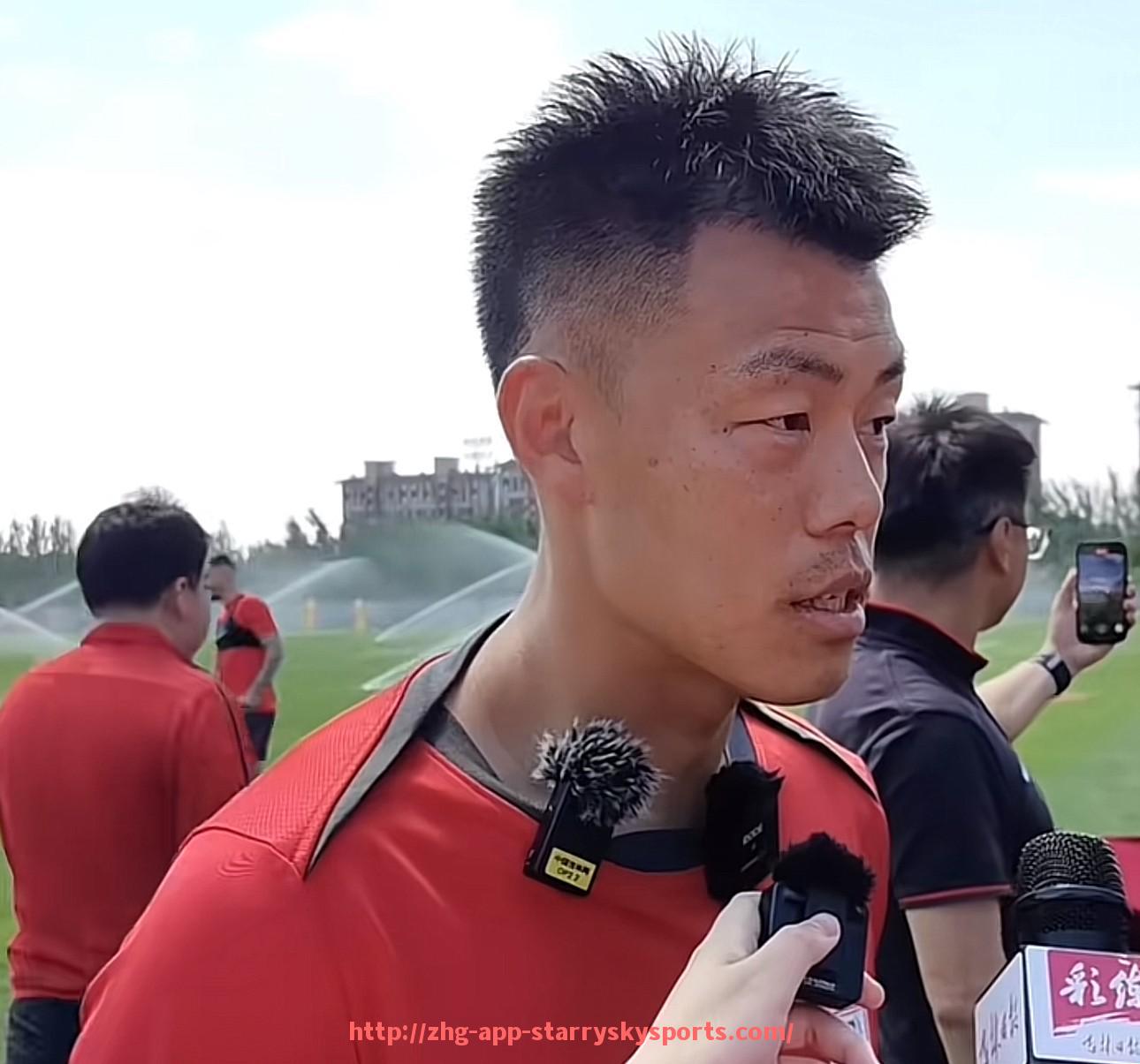 星空体育app-英超球衣上的花纹标志及设计灵感详解 星空体育app-英超球衣上的花纹标志及设计灵感详解